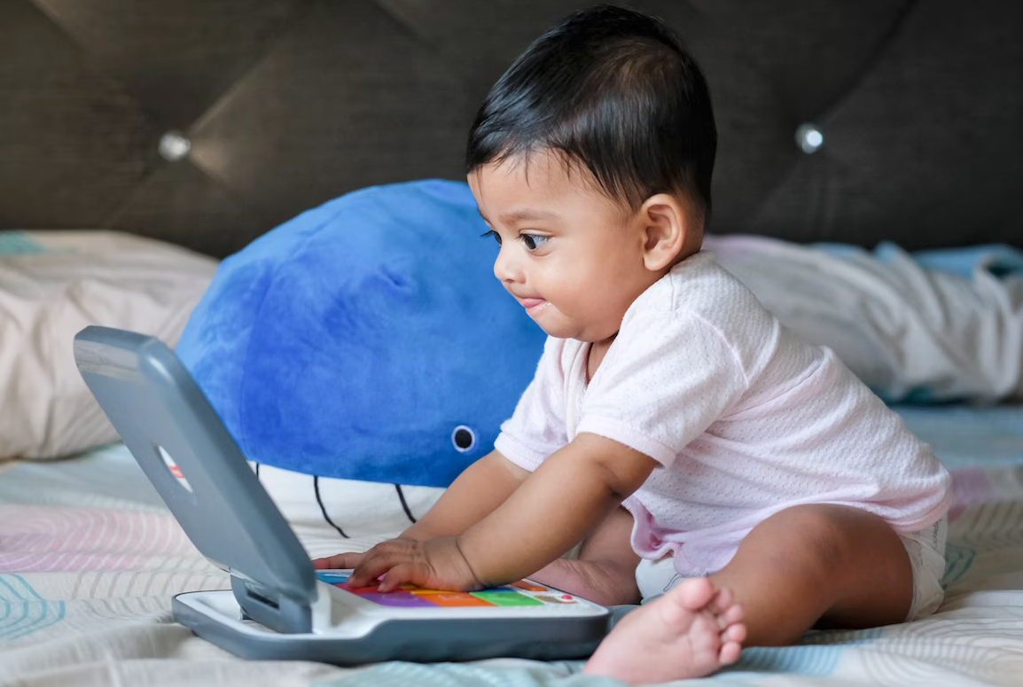 Kid Coder Image. Source: https://unsplash.com/photos/XafWMnBZXQE